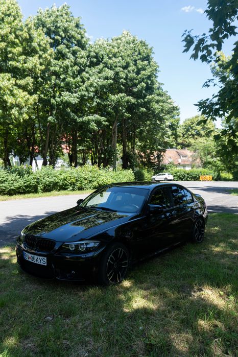 Vand BMW seria 3 E90 320d *trapa* 2011