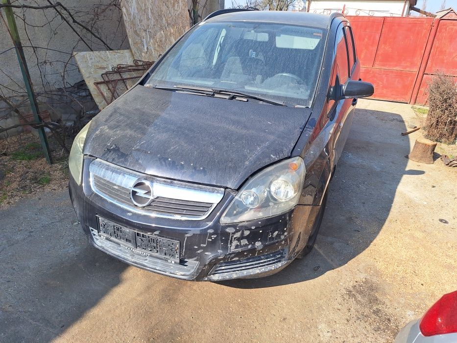 Dezmembrez opel zafira b 1.9