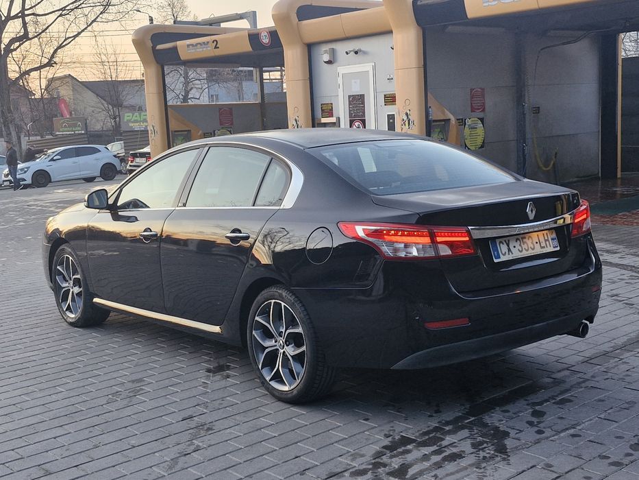 Renault latitude 2.0/150 cp /Inițiale Paris