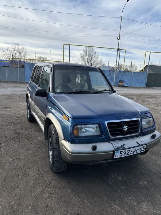 Машина Suzuki Escudo