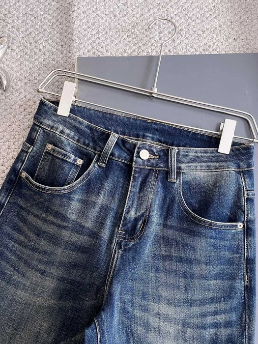 Aduc pe comanda Blugi Descent orice model