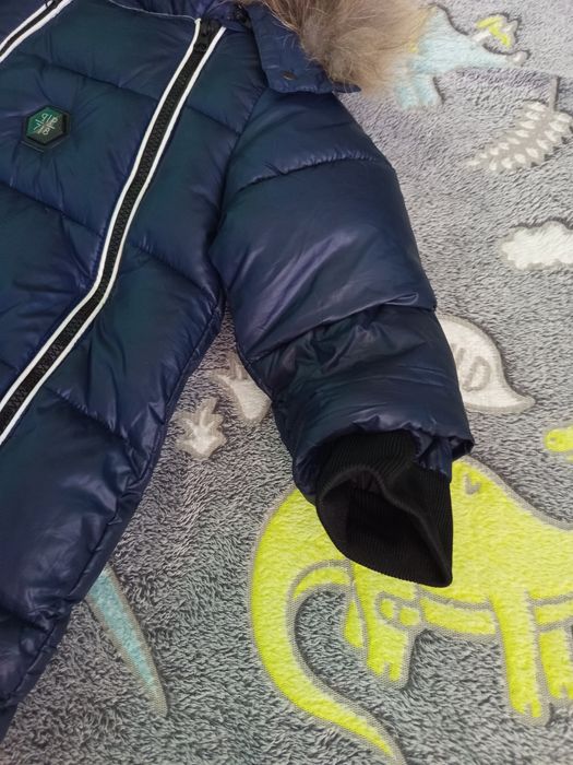 Продам зимний комбинезон 74р