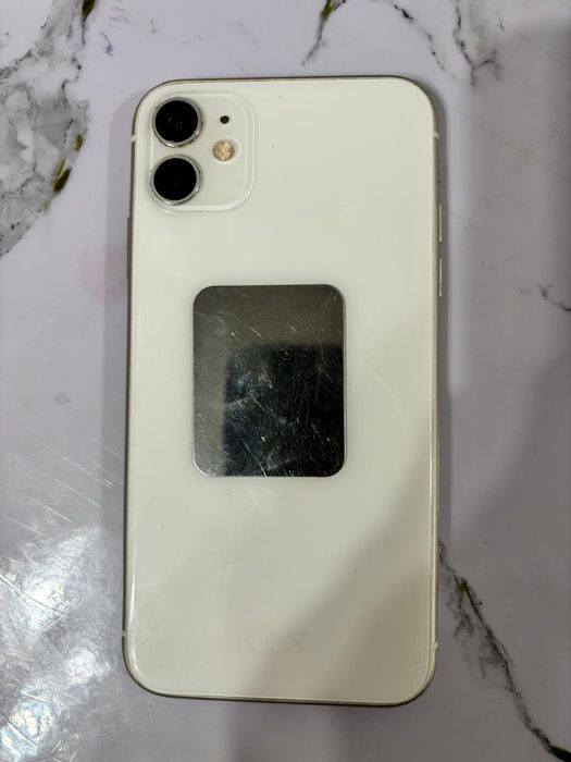 iPhone 11 в хорошем состояний