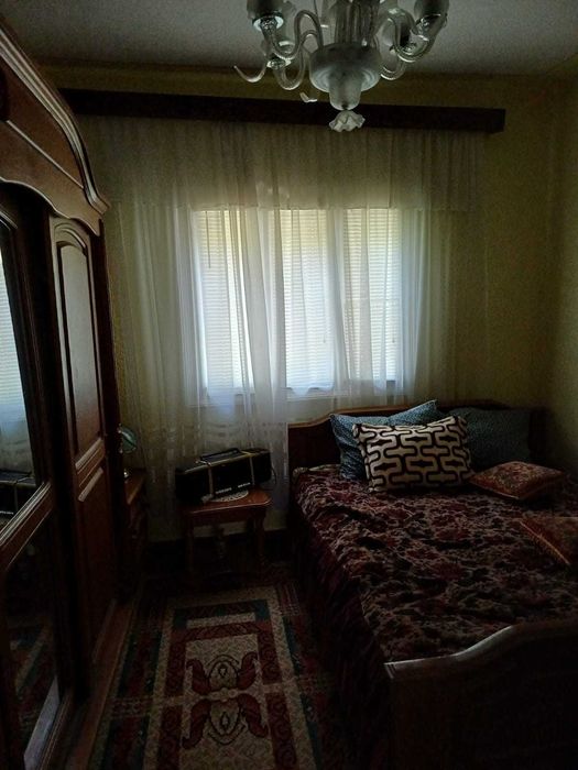 Casa spatioasa, 6 camere, 2 bucatarii + Anexe, Teren 1971mp