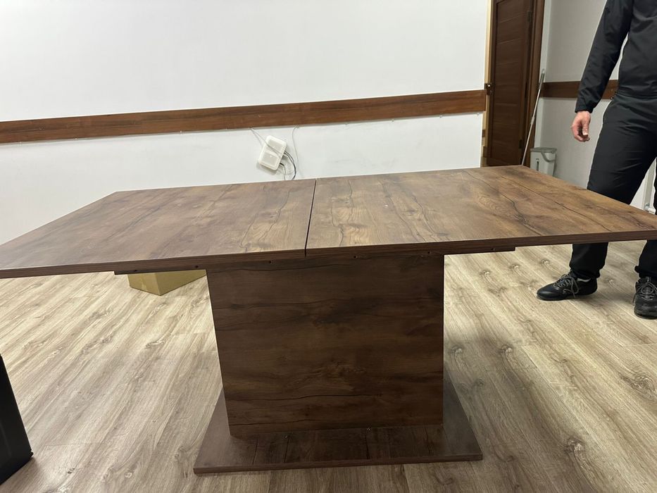 Стол для офиса, кухни, куда хотите