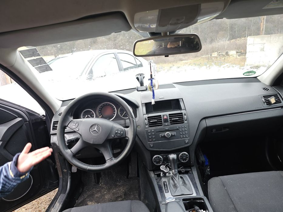 Se vinde un Mercedes C klasse