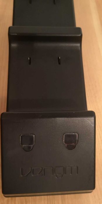 Statie de andocare-incarcare Venom pentru controlerele Xbox
