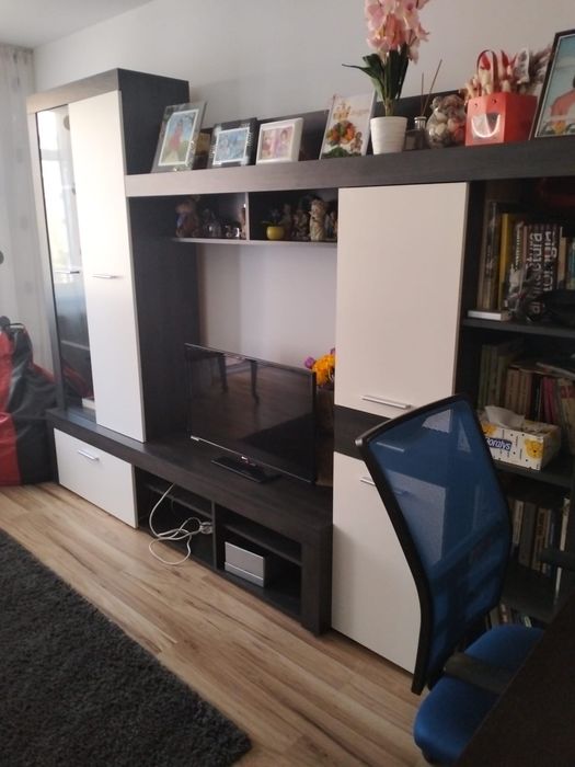 Inchiriez apartament cu 3 camere