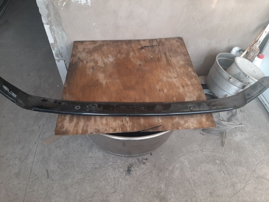 Продам мухобойник на Паджеро 4