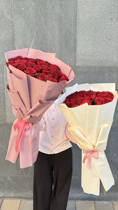 Красные метровые розы