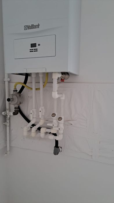 Instalator sanitare și termice