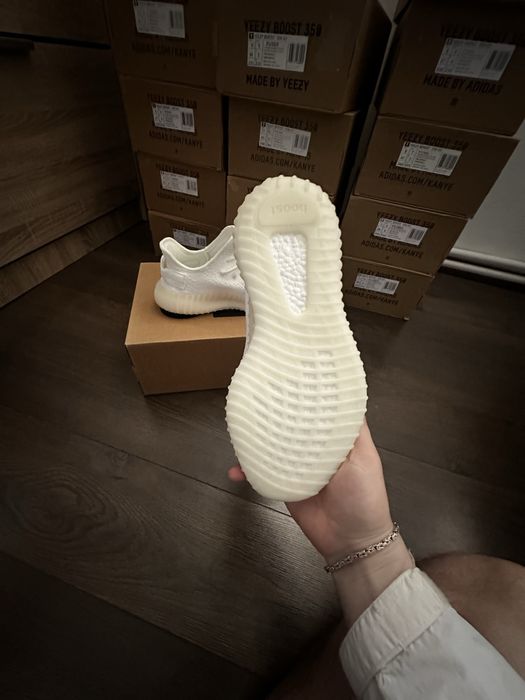 Yeezy 350 v2 white