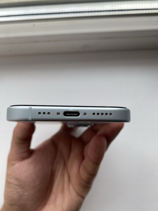 Iphone 15 128гб голубой 92%АКБ