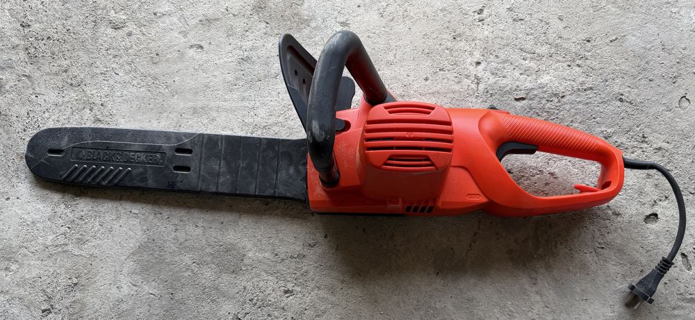Fierastrau electric Black&Decker 40cm 1600W