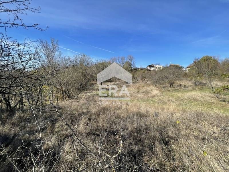 Поземлен имот за продажба, в с. Доброглед, общ. Аксаково, на 13 км от