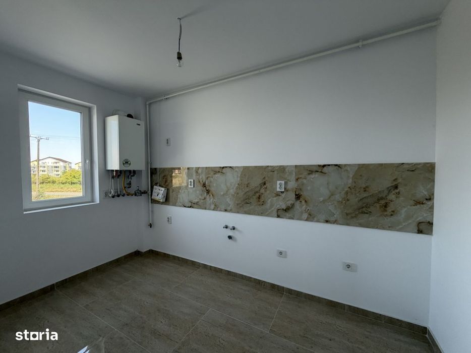 Decomandat, Apartament Cu 3 Camere, Giroc