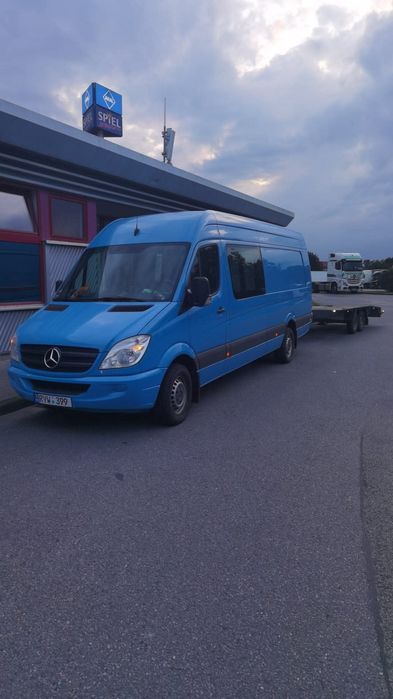 Transport Auto și Persoane