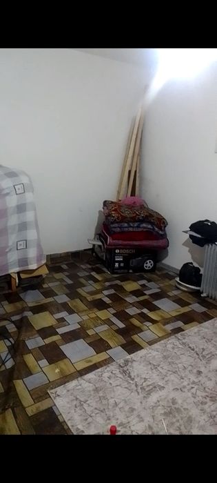 Srochno uy sotiladi KELISHTIRIP beriladi