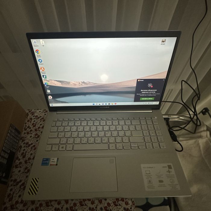 Ноутбук ASUS 15 .