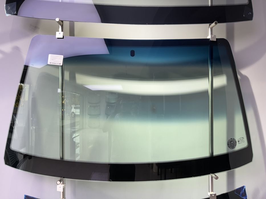 Avto oyna Avtoglaas rasmiy dillerdan xamyonbop narxlarda premium servi