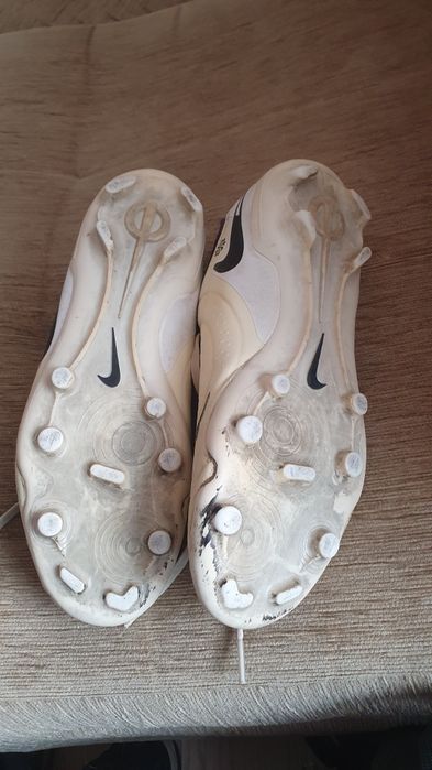 Футболни бутонки nike 41 и 38.5