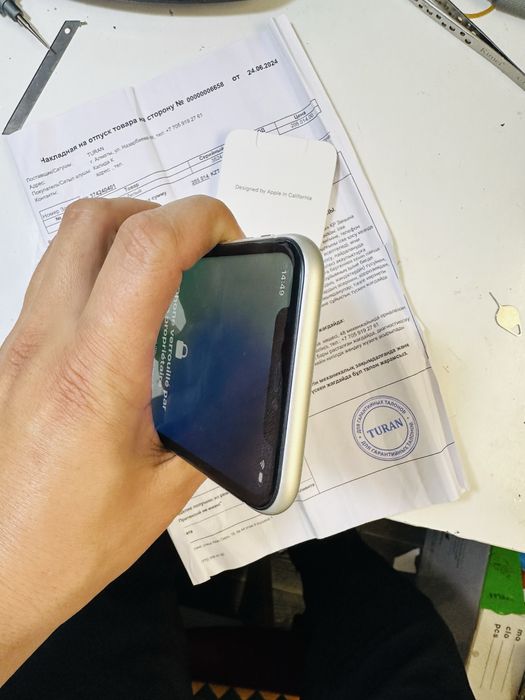 iPhone 11 128ГБ идеал 89%