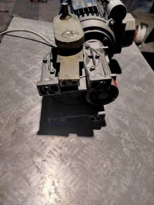 Мотор и редуктор