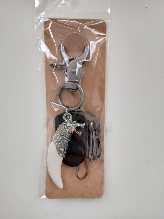 Кулон - оберег "Клык"