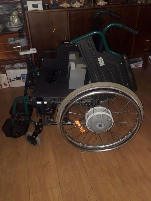 Vând căruț Sopur electric