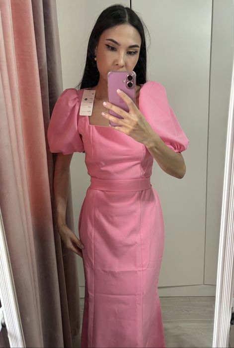 Продаи платье с этикеткой