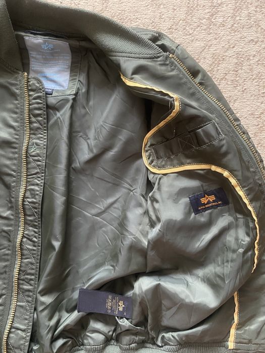 Бомбер Alpha Industries MA-1