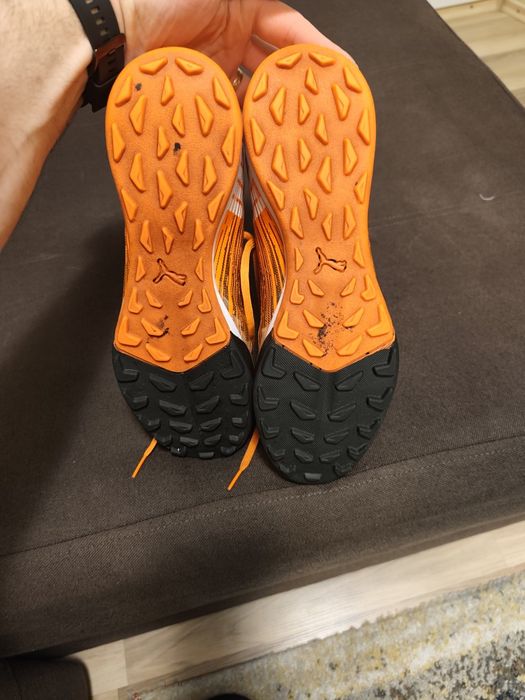 Ghete adidași fotbal Puma 44