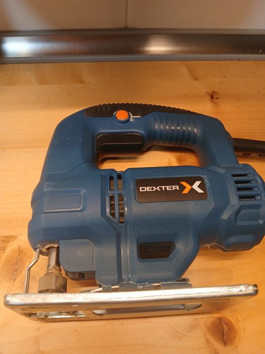 Fierăstrău pendular Dexter