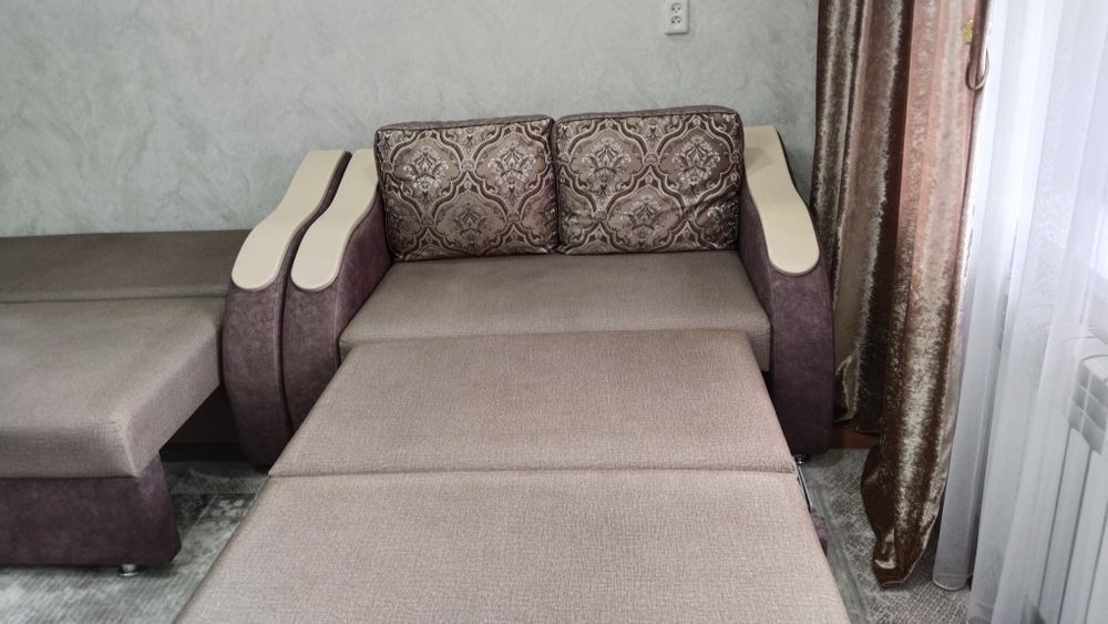 Диван большой и маленький