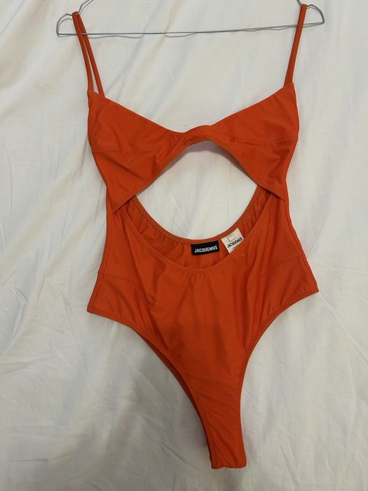 Бански JAQUEMUS- Оригинал . Като нов