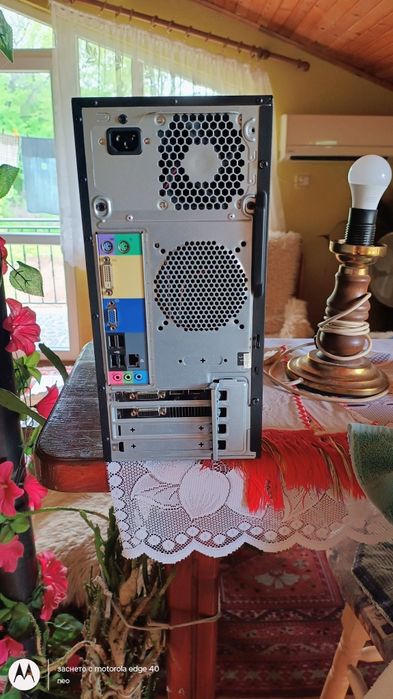 Acer Aspire AMC605+iiyama prolite t2252mts b3/75Hz, 2ms