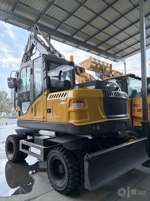 Экскаватор XGT70L 2026