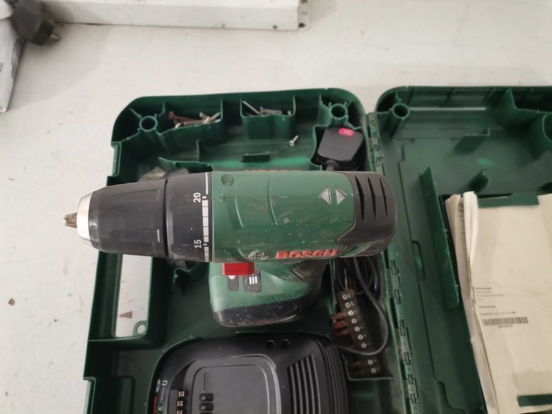 Винтоверт - Bosch 14.4 V Li ion