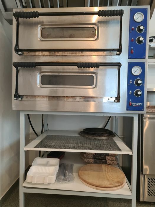 Cuptor pizza  4x4 cu şamot si hotă + suport, Trifazic