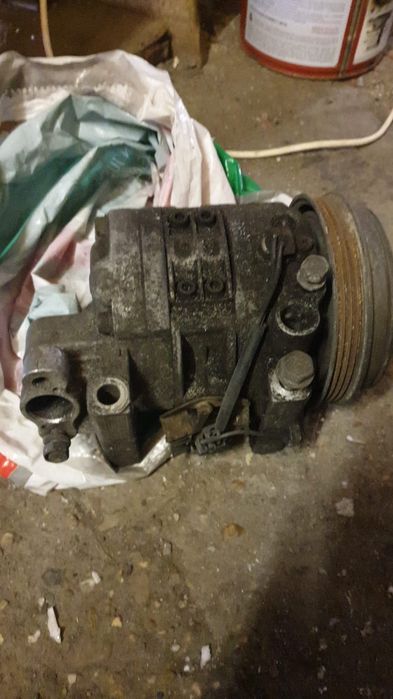 Компрессор кондиционера на Subaru Forrest