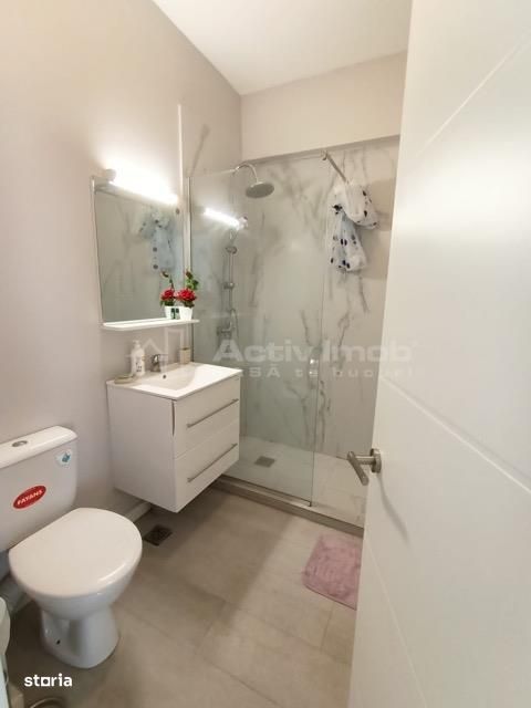 Studio Mamaia Nord, Hanul Cu Peste