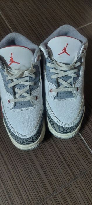 Adidasi Jordan Retro 3 marimea 35