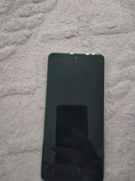 Samsung s 21 fe продам