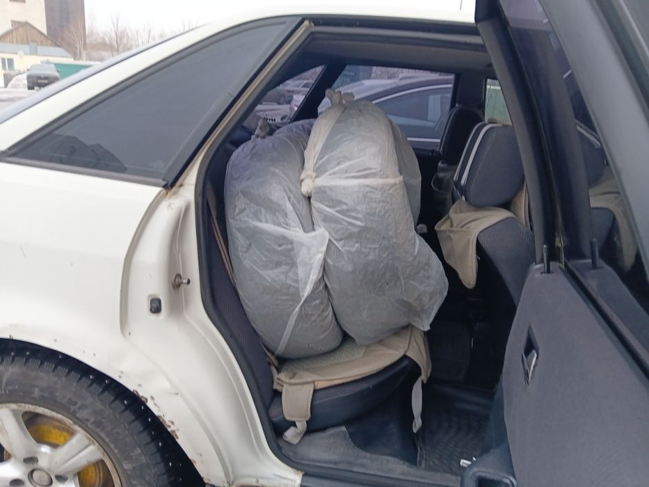 Машина ауди б4 1992 год