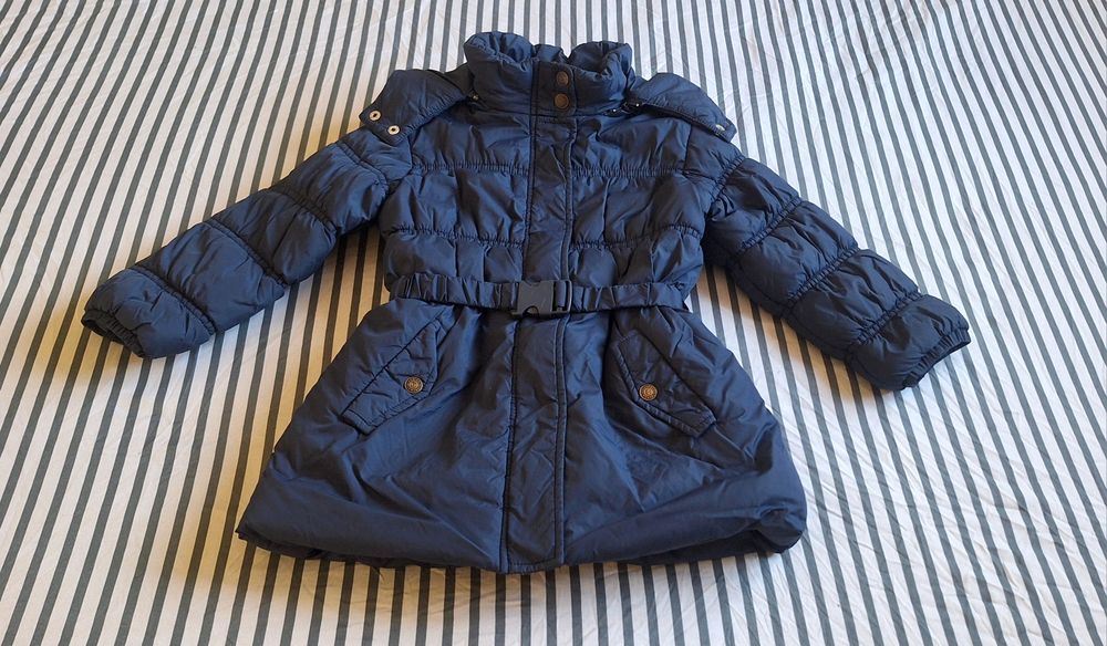 Яке за момиче 110 см.