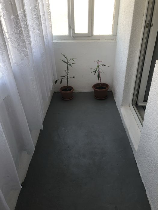 Inchiriez garsoniera et. 2, zona Cetate - Mercur, pret negociabil.