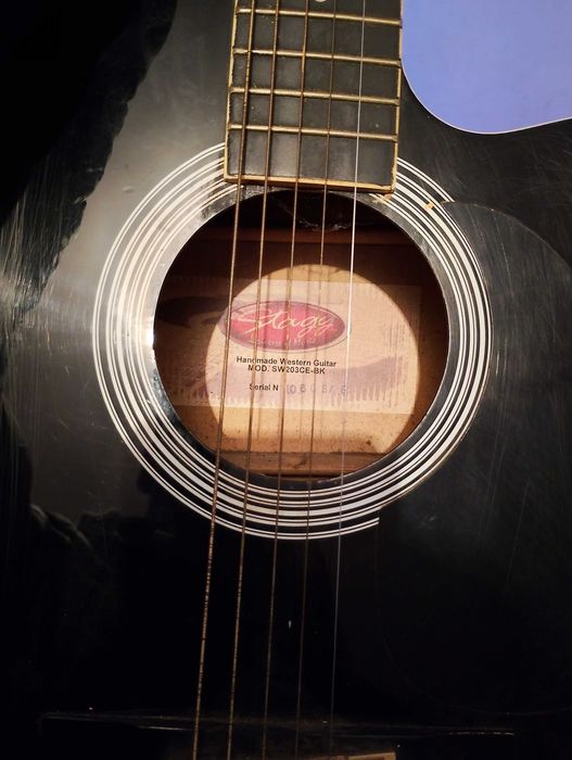 акустична китара Stagg