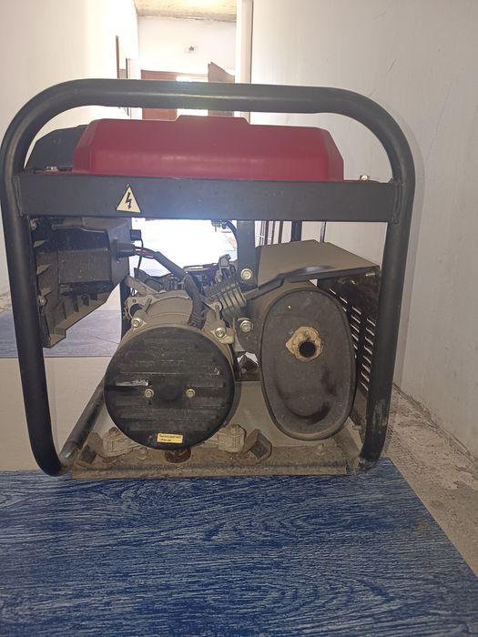 Generator benzina