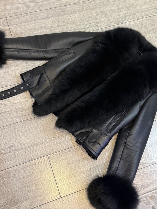 Cojoc din blana naturala ca si nou marimea M-L