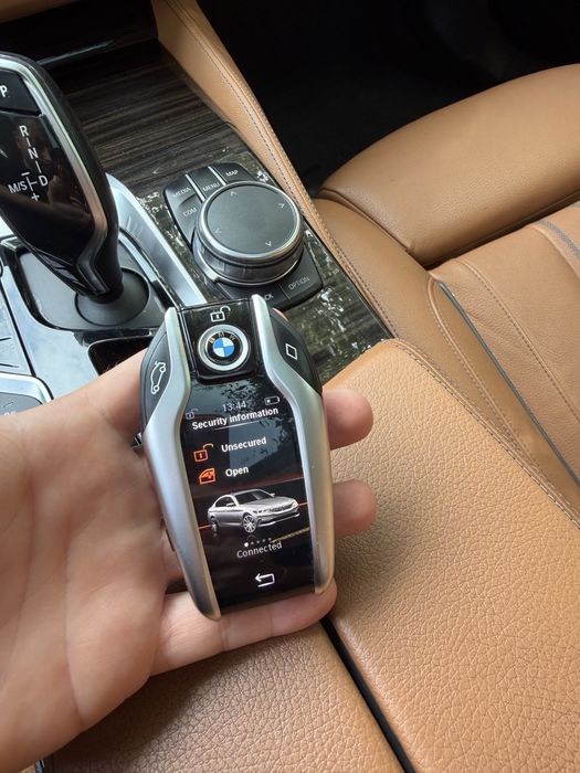 BMW G30 530D 265CP Luxury Line/ Trapa/ Faruri Full Led/ Camere 360/Distronic